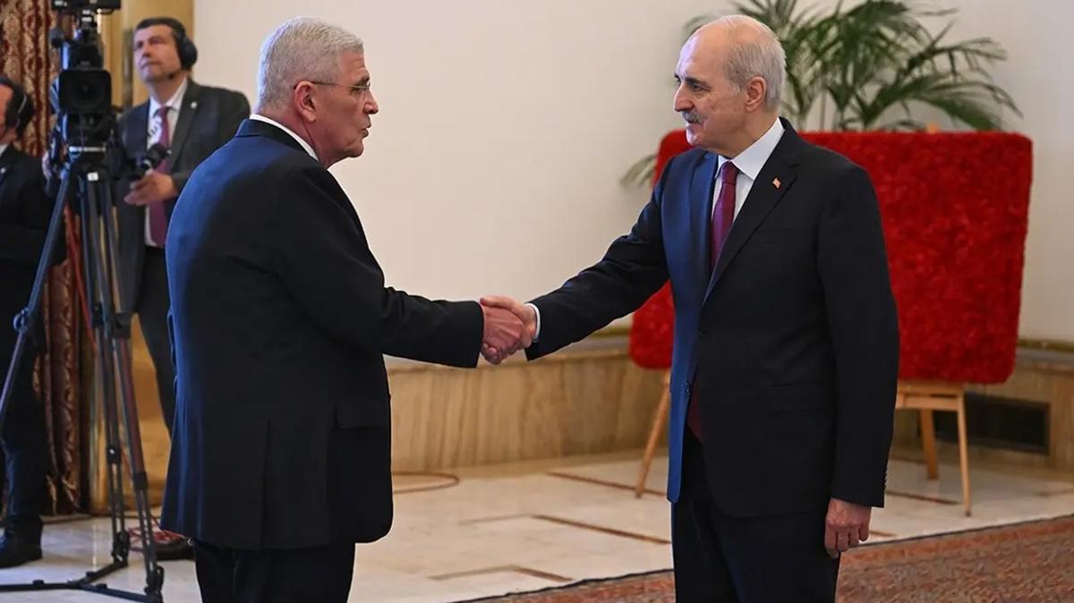 Kurtulmu� ile Dervi�o�lu'nun g�r��mesi ba�lad�! G�ndem Ter�rs�z T�rkiye