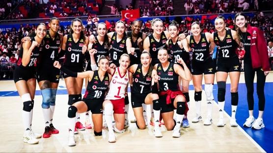 Sultanlar yarı final yolunda