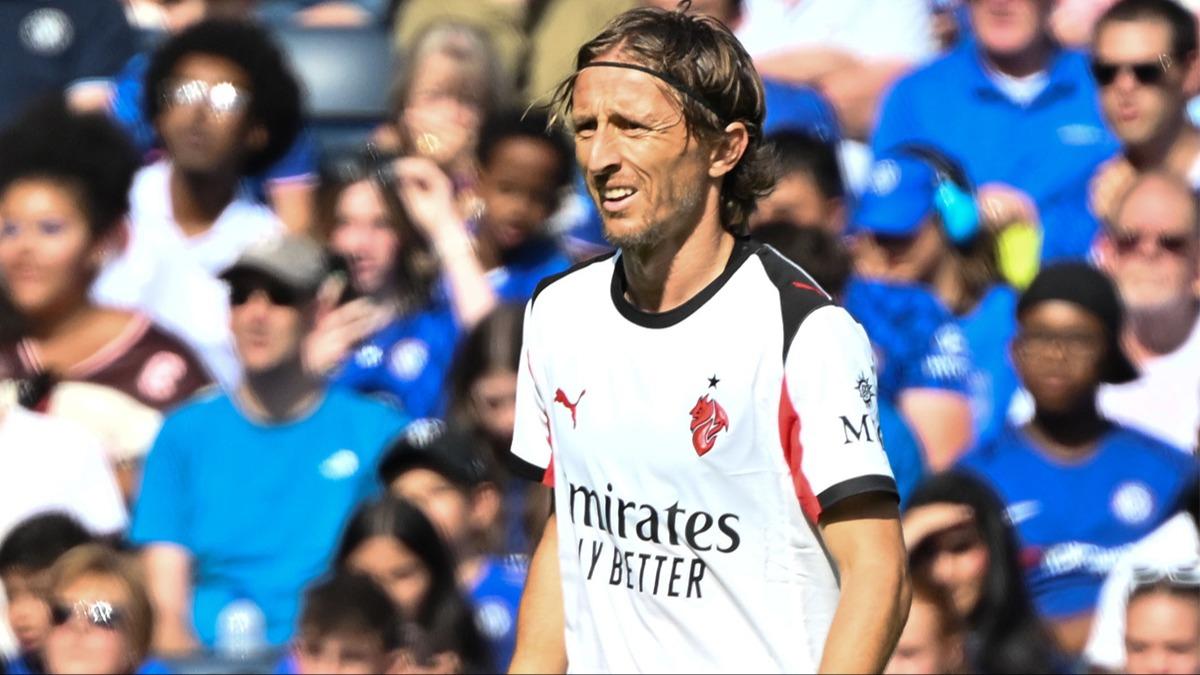 Milan, Luka Modric ile s�zle�me uzatt�