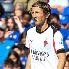 Milan, Luka Modric ile s�zle�me uzatt�