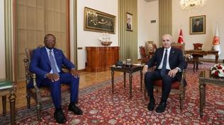 TBMM Başkanı Kurtulmuş, Kamerun'un Ankara Büyükelçisi Tchatchouwo'yu kabul etti