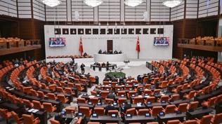 CHP'deki istifalar sonras� Meclis'te dengeler de�i�ti