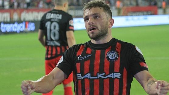 �orum FK, Pedrinho ile yollar�n� ay�rd�
