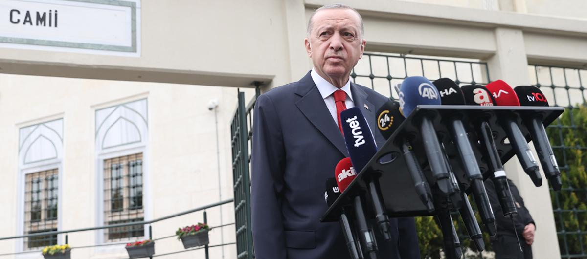 NATO Zirvesi'nin yank�lar� s�r�yor! Ba�kan Erdo�an: Te�ekk�r telefonlar� geldi