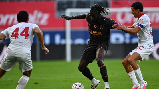 Galatasaray, Monza kar��s�nda sessiz kald�! Haz�rl�k ma��nda ilk yenilgi...