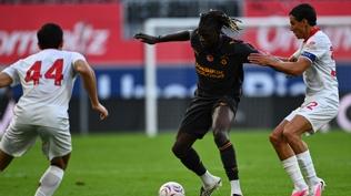 Galatasaray, Monza kar��s�nda sessiz kald�! Haz�rl�k ma��nda ilk yenilgi...