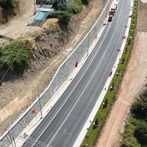 Yeni yol b�lgeye can suyu oldu