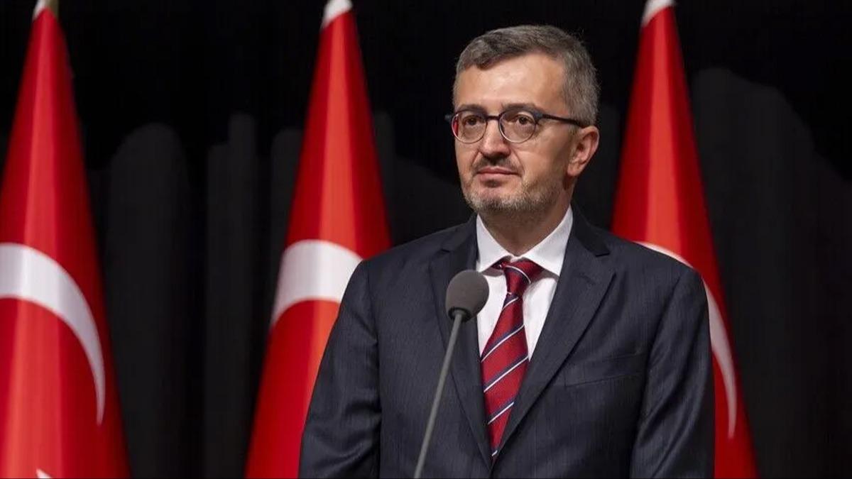 İletişim Başkanı Duran, A Milli Kadın Voleybol Takımı'nı tebrik etti