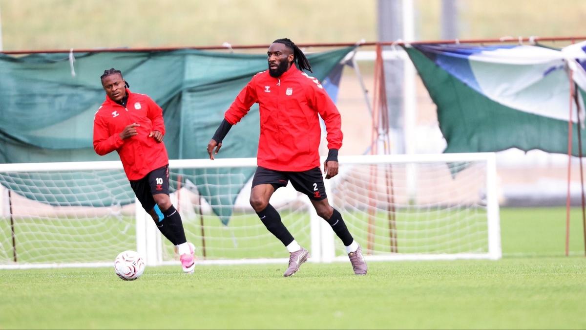Sivasspor, yeni sezon hazırlıklarını sürdürdü