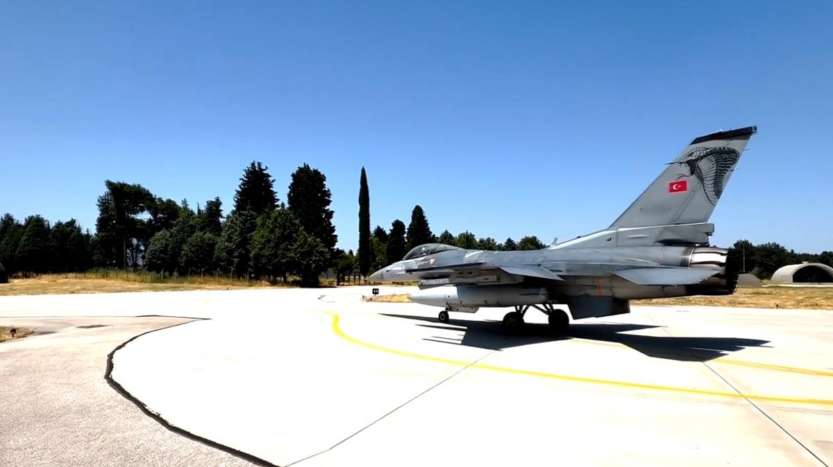 T�rk F-16'lar Karadeniz semalar�nda