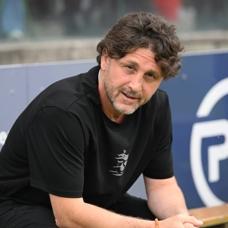 Fatih Tekke: Ayr�lmas�n� bekledi�imiz oyuncular var