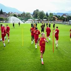 Galatasaray, yeni sezon mesaisini s�rd�r�yor