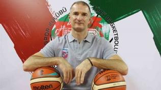 Kar��yaka'da g�zler Nenad Markovic'de