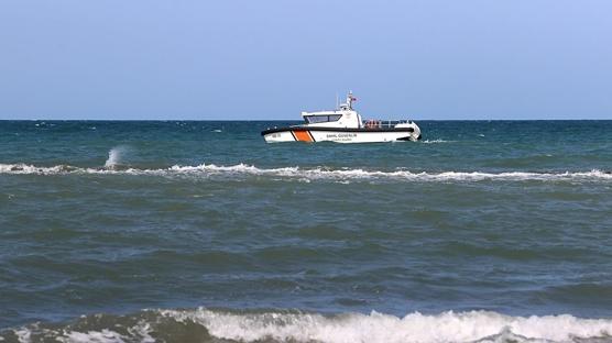 Samsun'da olumsuz hava şartları nedeniyle denize girilmemesi istendi