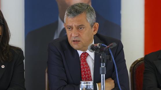 Yeni Parti'nin 'vitrin' oyunu ayyuka çıktı