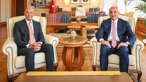 Bakan Ersoy, ABD'nin Ankara B�y�kel�isi Tom Barrack ile g�r��t�