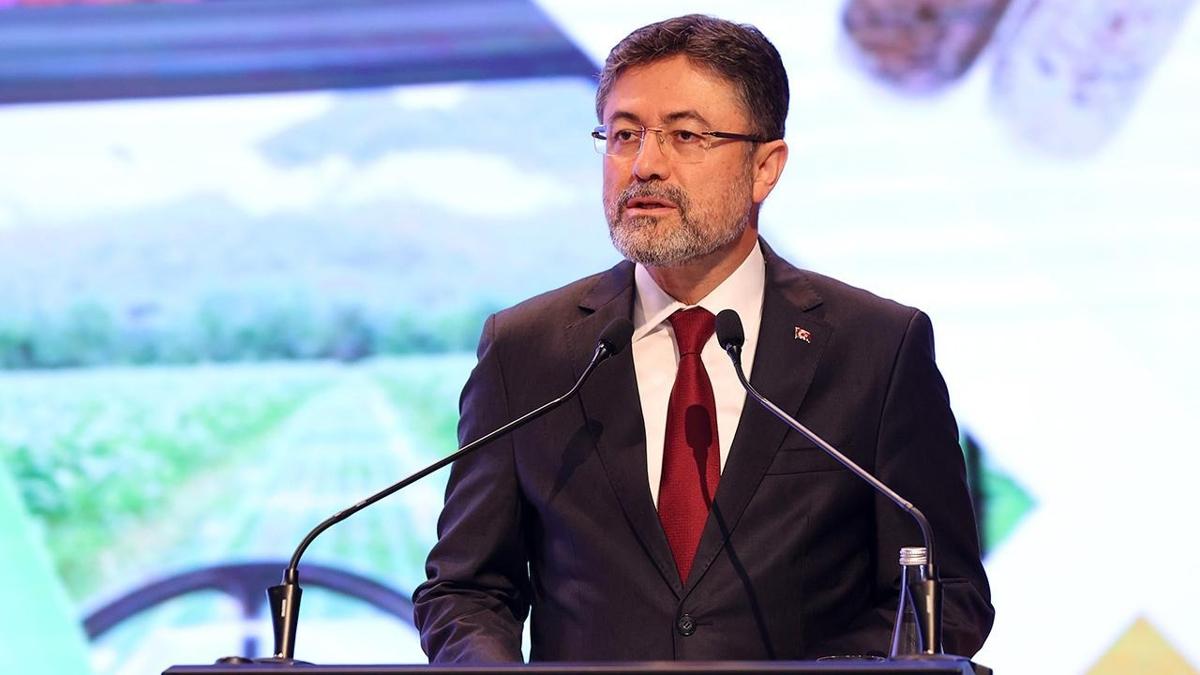 Bakan Yumakl� duyurdu! 81 ilde e� zamanl� aile kamp�
