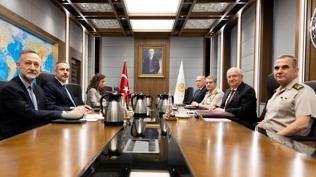 D��i�leri Bakan� Fidan, Milli Savunma Bakan� G�ler ile bir araya geldi