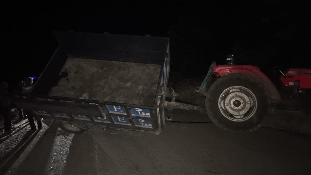 Elaz��'da feci kaza! Trakt�rle otomobil �arp��t�: 10 yaral�