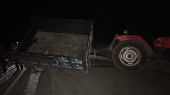 Elazığ'da feci kaza! Traktörle otomobil çarpıştı: 10 yaralı