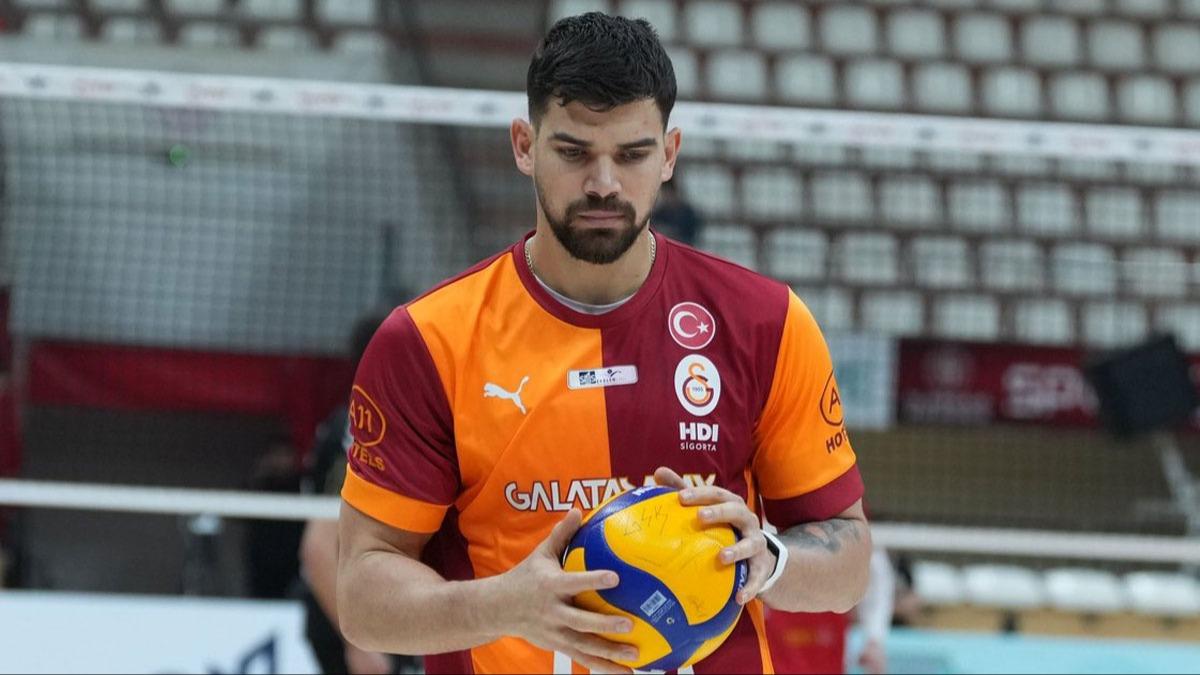 Galatasaray'da Roamy Alonso'ya yeni s�zle�me