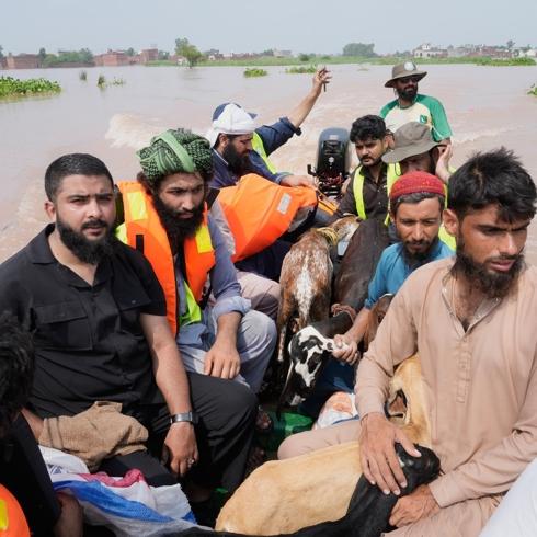 Pakistan'da sel felaketi 109 can ald�