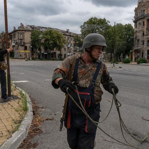 Rus güçleri Donetsk'te ilerliyor: 2 yerleşim birimi daha ele geçirildi