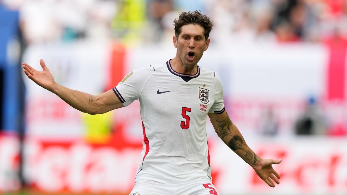 John Stones, Inter ile 2 y�ll�k anla�maya vard�!