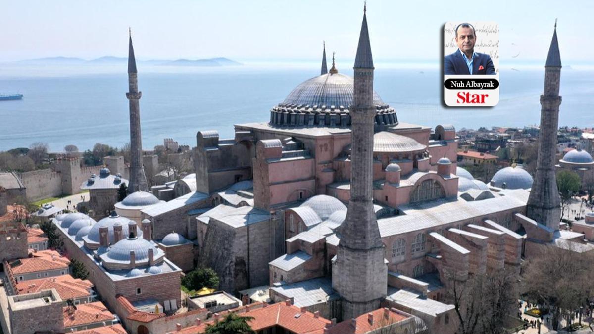 Ayasofya'n�n nas�l a��ld���n� unutursak a��k tutamay�z!