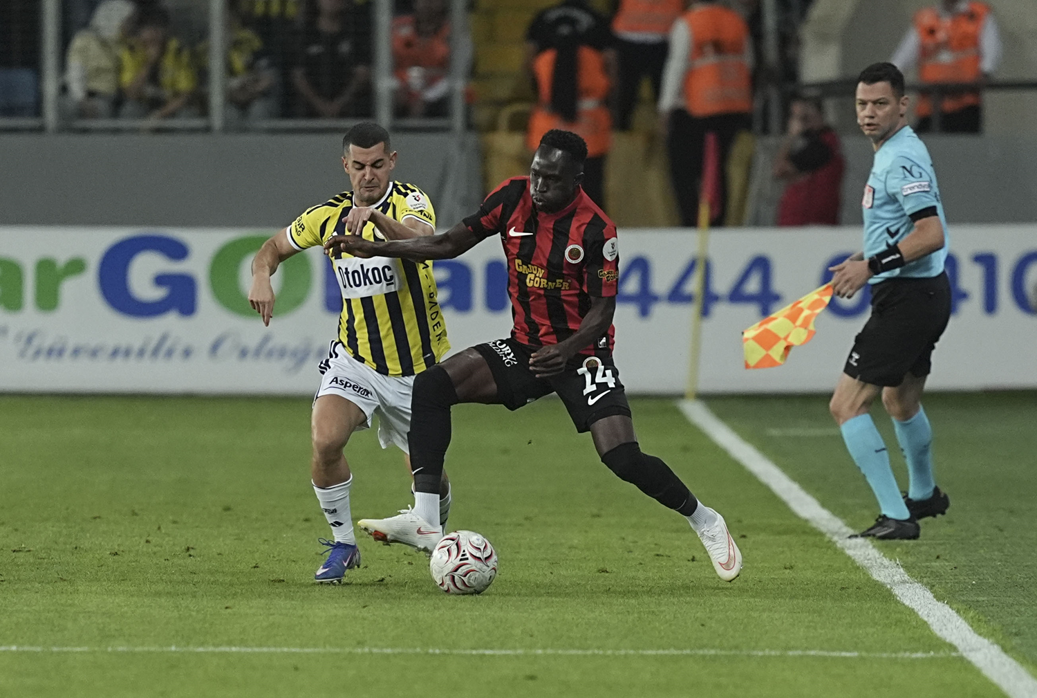 Fenerbahçe'de İsmail Kartal'dan sürpriz rotasyon: Gençlerbirliği maçında kadro değişti
