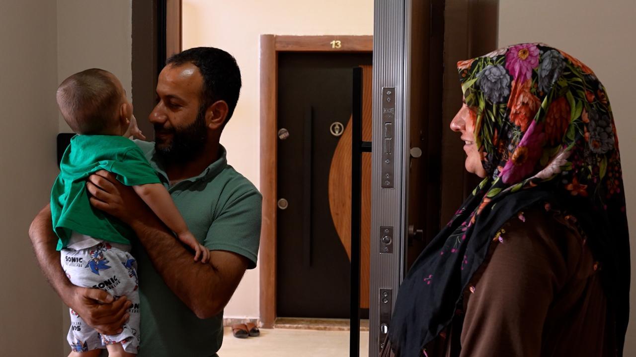 Malatya'da sosyal konut heyecanı: Başar çifti 'İlk Evim Projesi'yle evlerine kavuştu