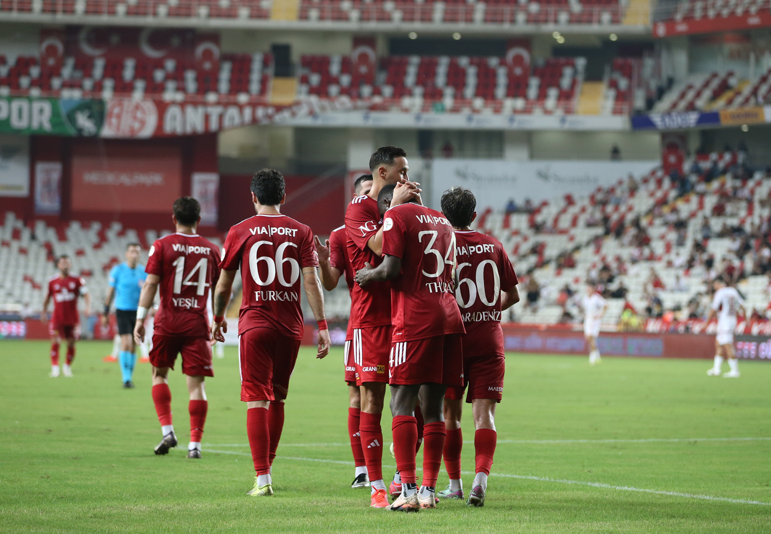MAÇ SONUCU: Antalyaspor: 2 - Pendikspor: 3
