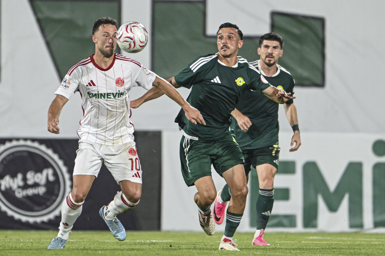 MAÇ SONUCU: Ümraniyespor: 1 - Esenler Erokspor: 1