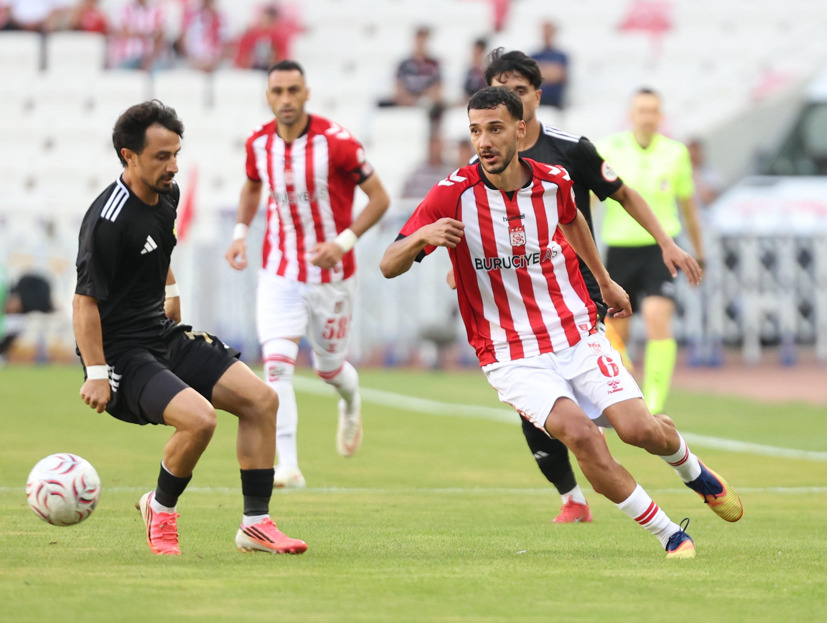 Sivasspor, yarın sahasında Manisa FK'yi ağırlayaca…