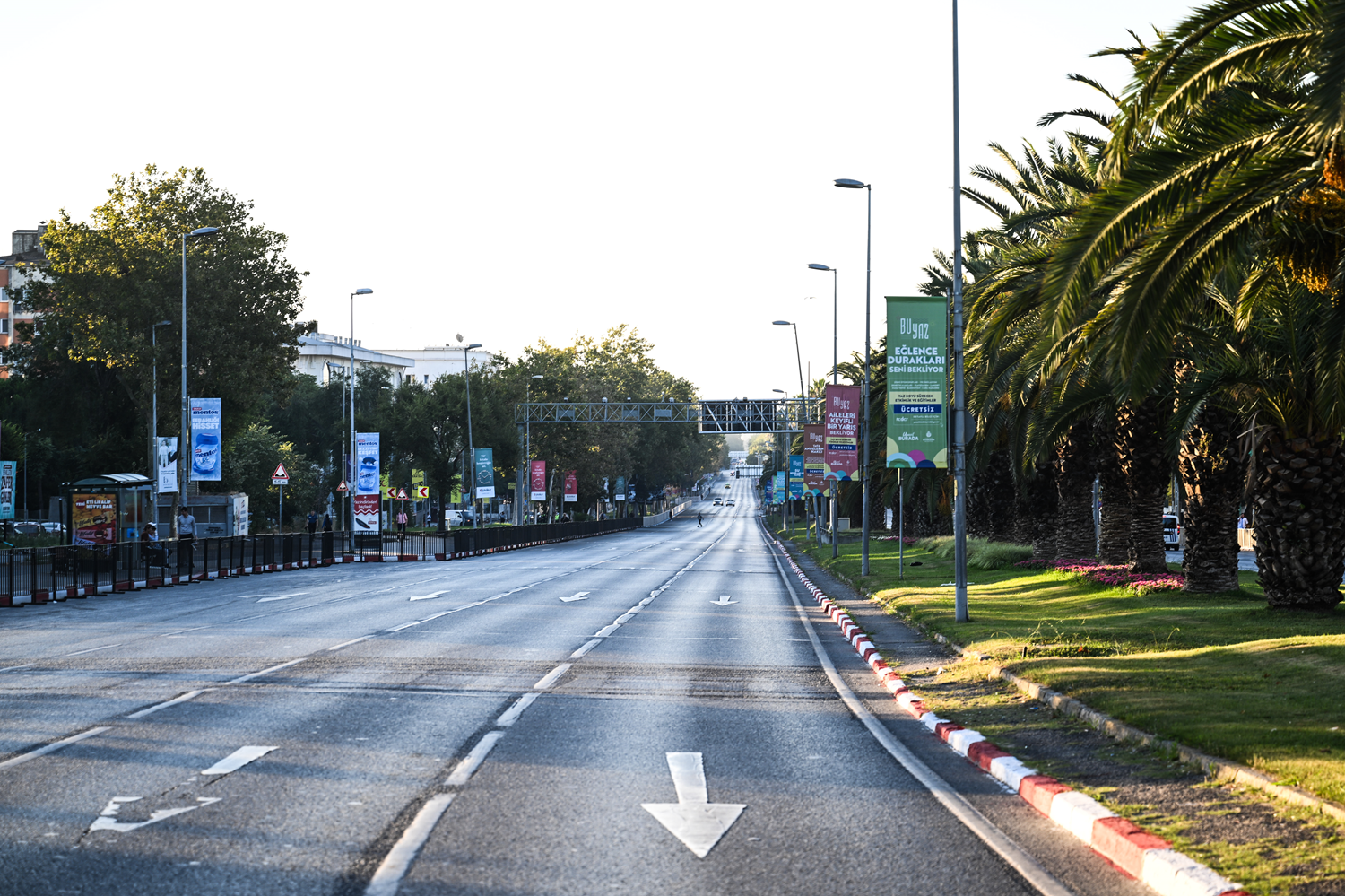 Trafiğe çıkacaklar dikkat! İstanbul'da bazı yollar trafiğe kapatıldı