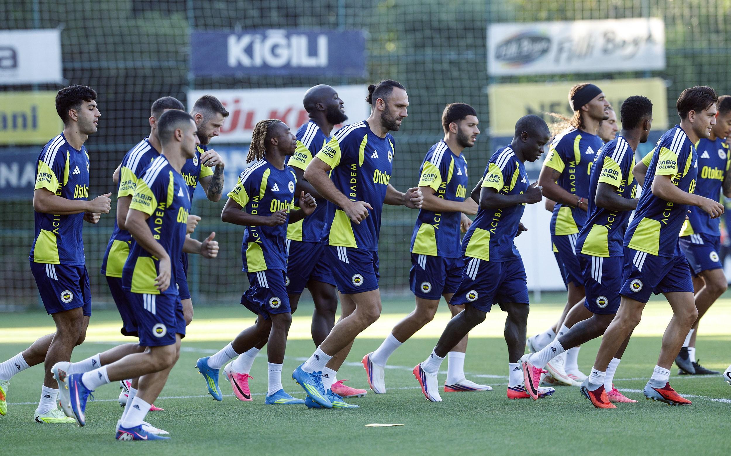 Fenerbahçe, Lyon mesaisini sürdürdü