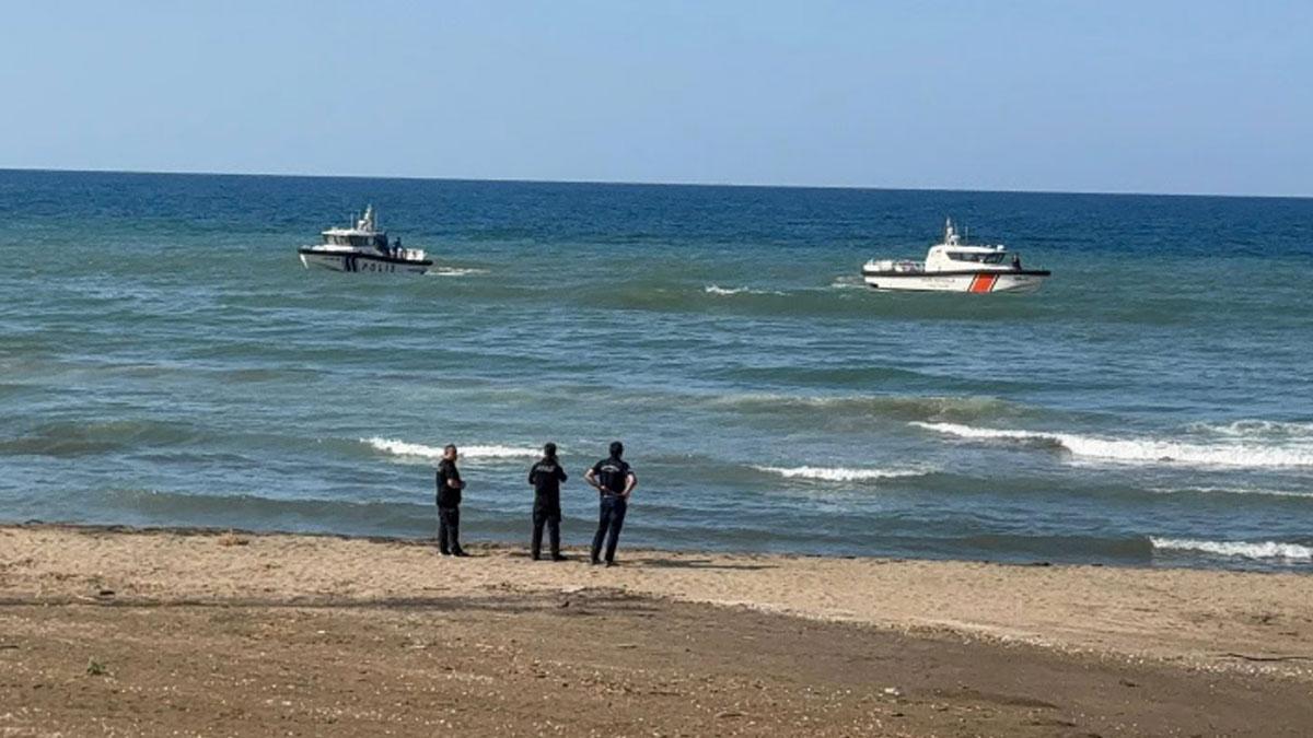 Plajda korku dolu anlar! 23 yaşındaki genç denizde ölü bulundu