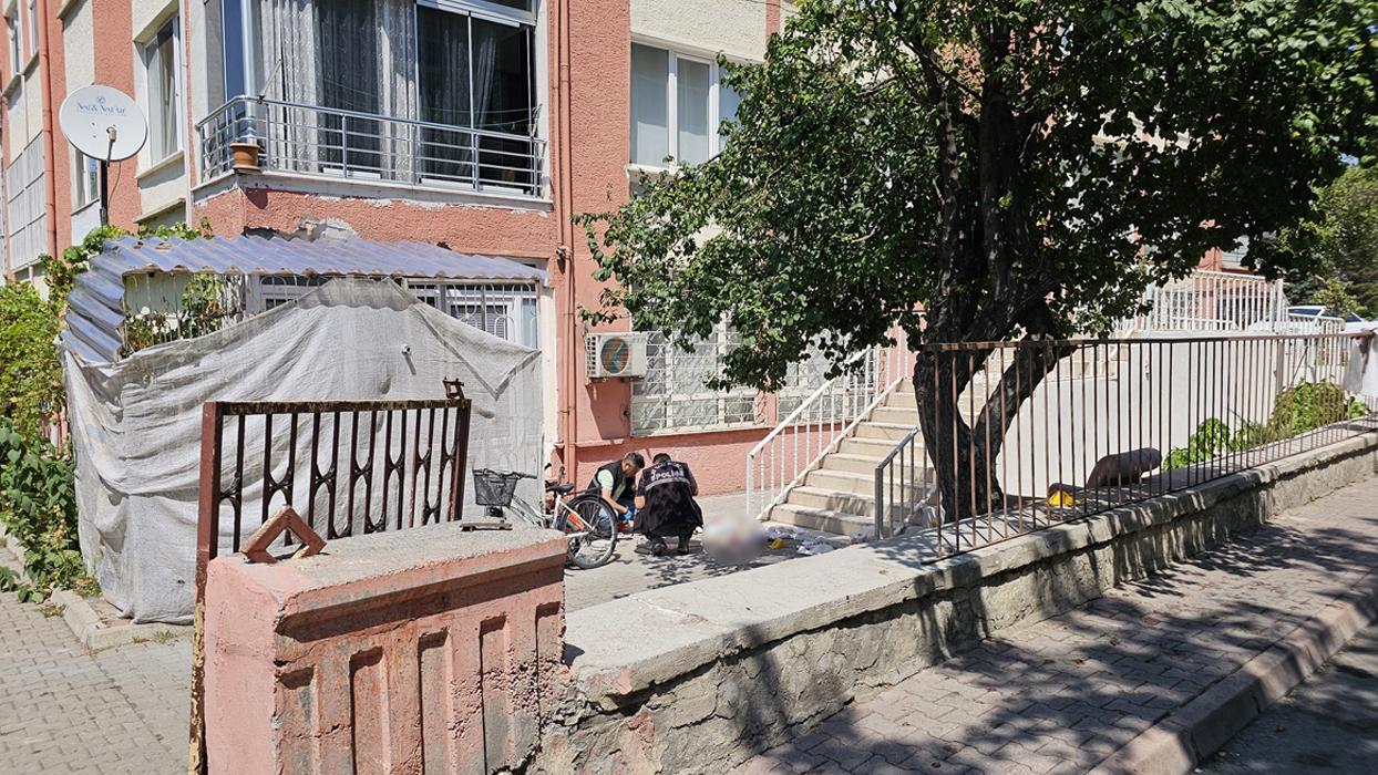 Boşanma süreci kanlı bitti! Kadını ağır yaraladı, kaymakamlıkta teslim oldu