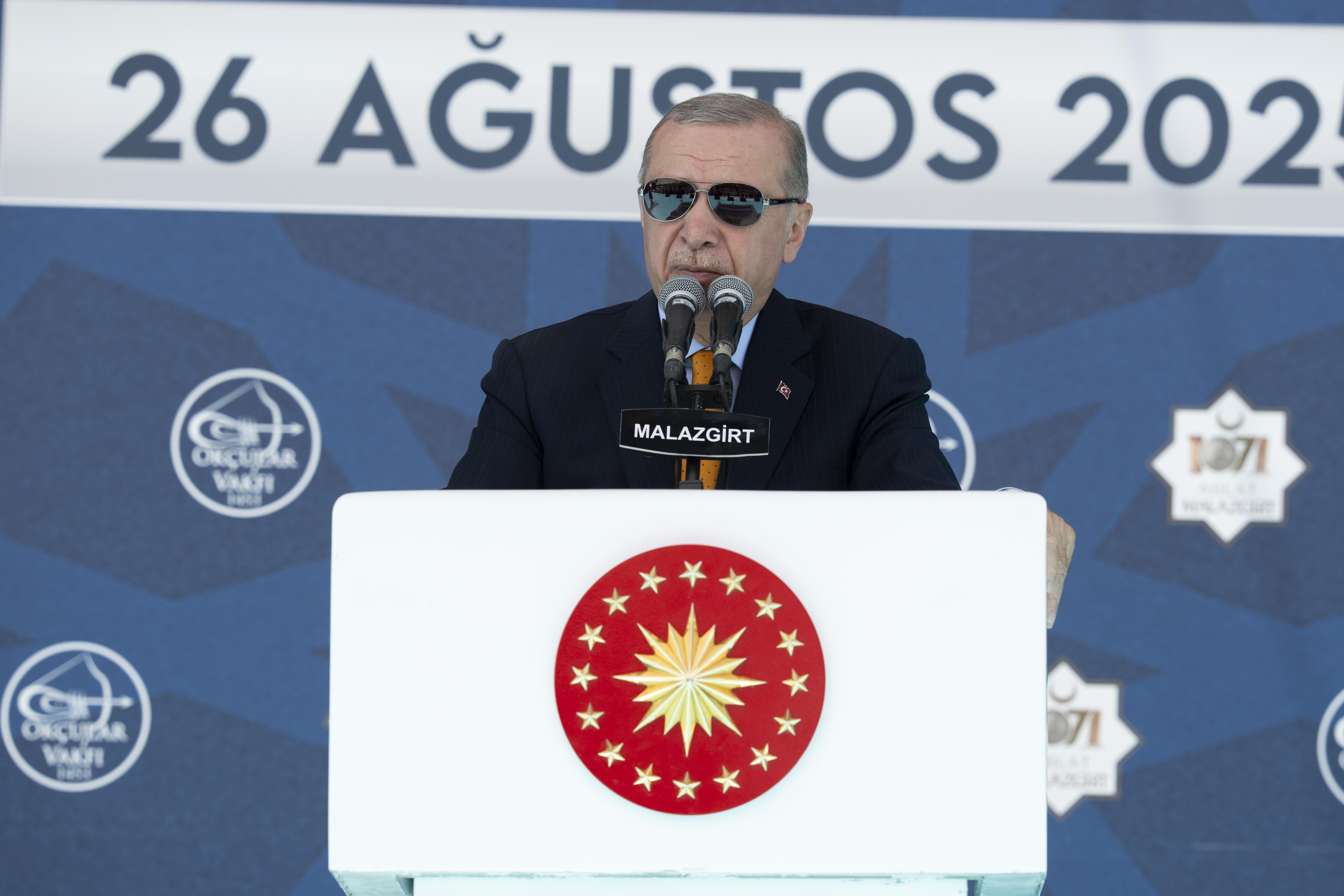 Malazgirt Zaferi'nin 955. yılı! Başkan Erdoğan: Söz konusu vatansa kimseye boyun eğmeyiz