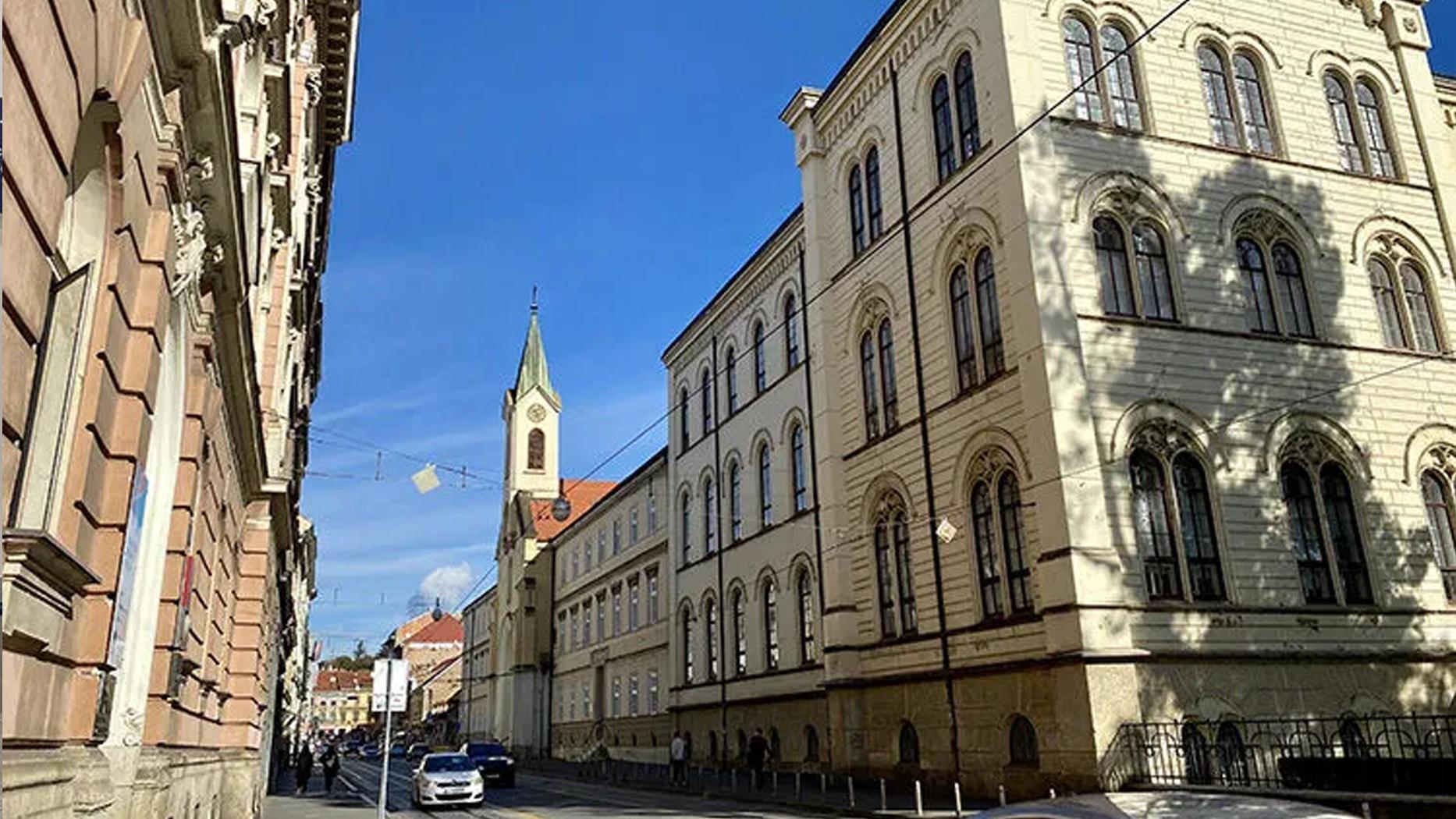 Çocuk istismarı davasında tarihi karar: Rahip ve kilise yabana atılamaz faturayı ödeyecek