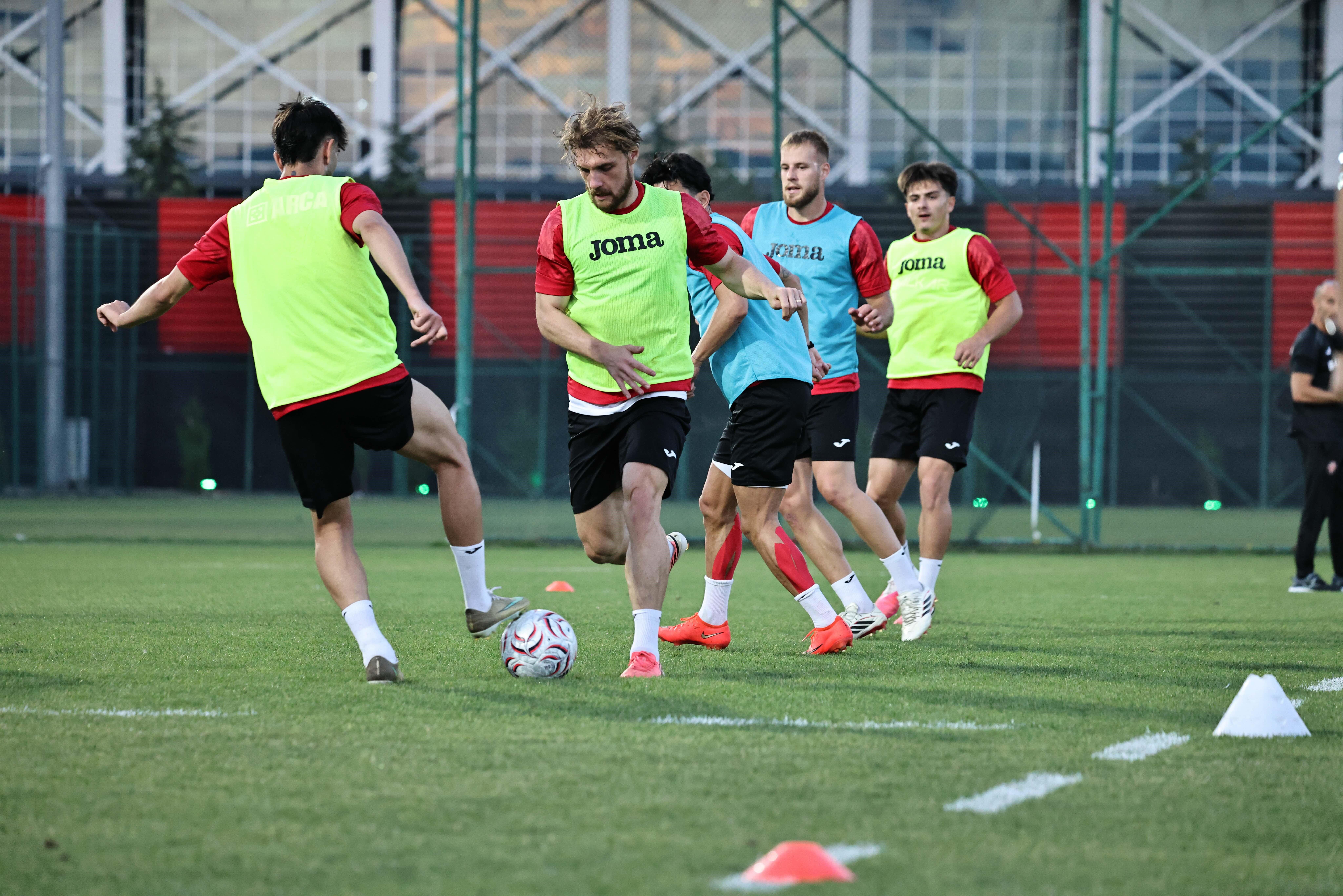 Çorum FK, Beşiktaş mesaisine devam etti