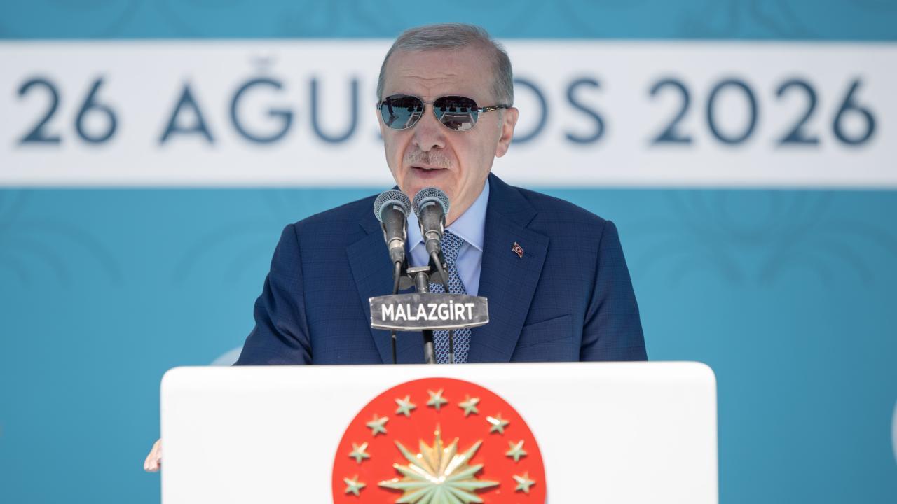 Cumhurbaşkanı Erdoğan'dan Malazgirt Zaferi mesajı: Sultan Alparslan'ı ve kutlu ordusunu kemaliedeple yâd ediyorum