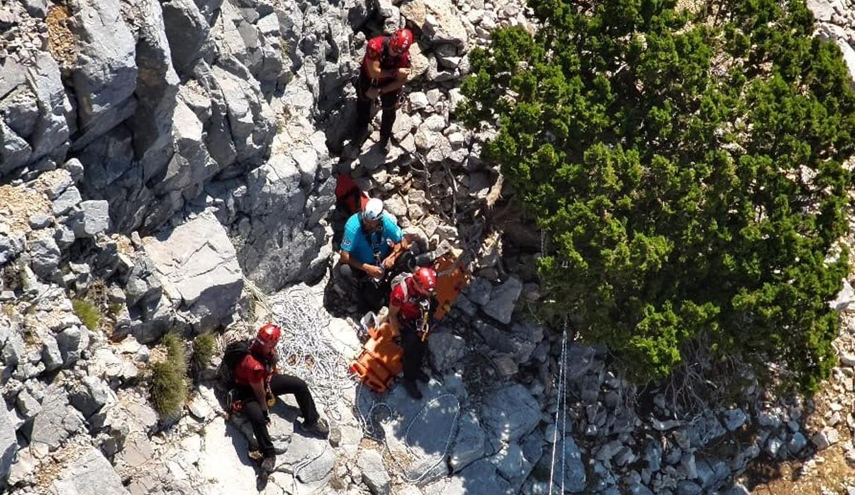 Ölüdeniz'de yamaç paraşütü kazası! Pilot ve Çinli turistten acı haber