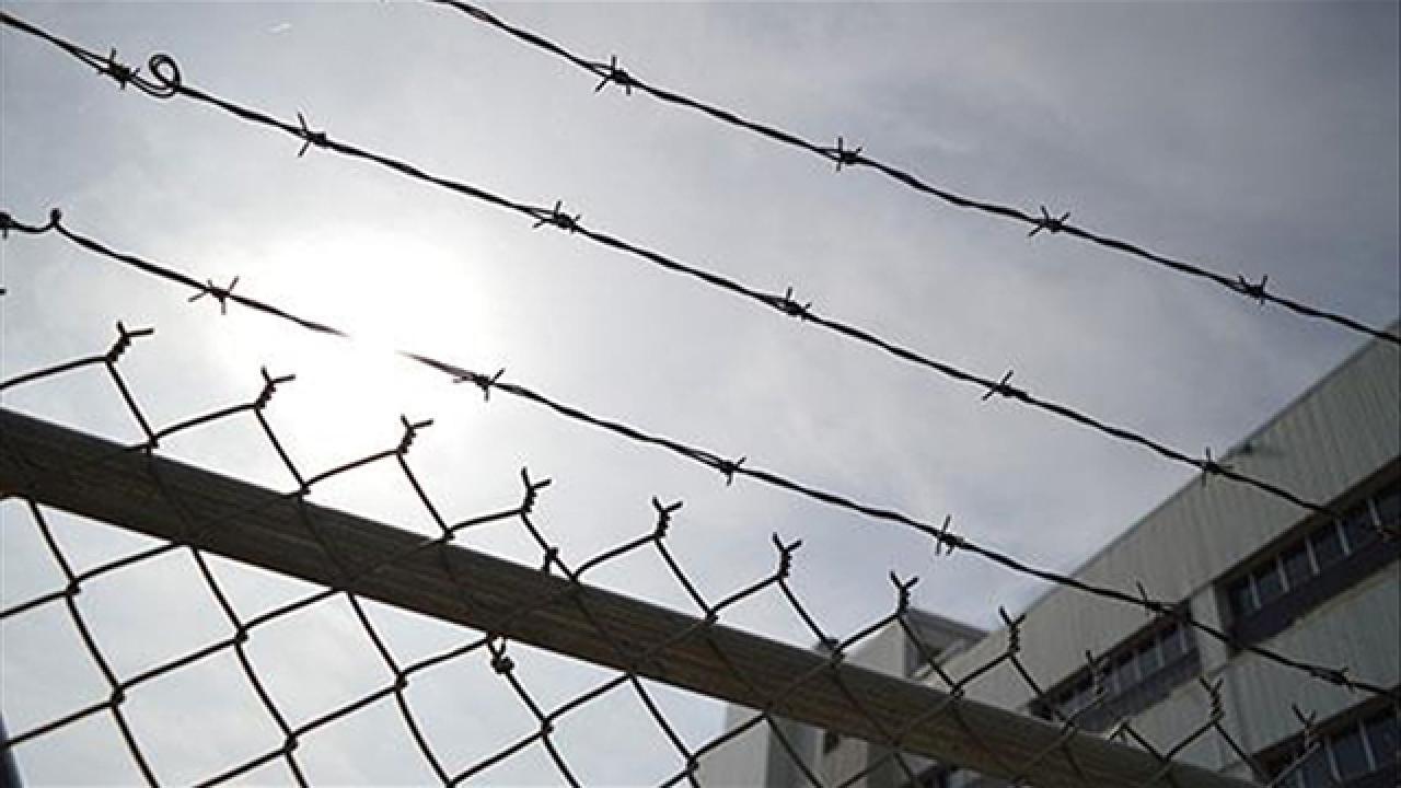 Şehir şehir gezip silahlı soygun yaptılar: İran'da iki kardeş için idam kararı!