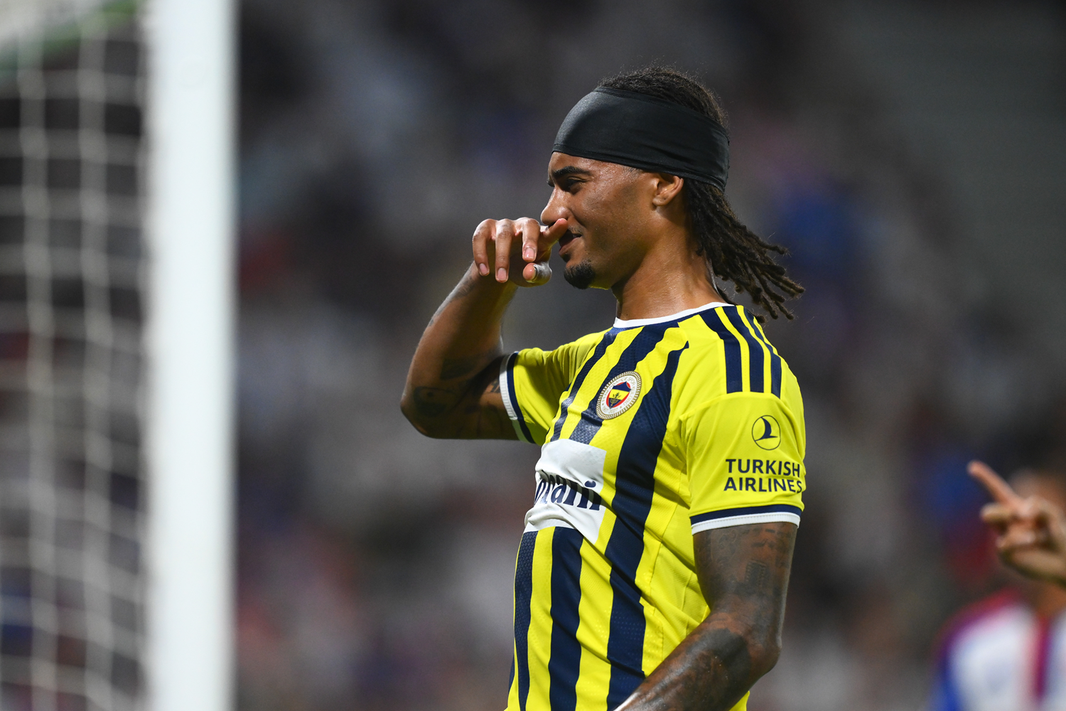 Archie Brown: Bu galibiyet Fenerbahçe taraftarı için