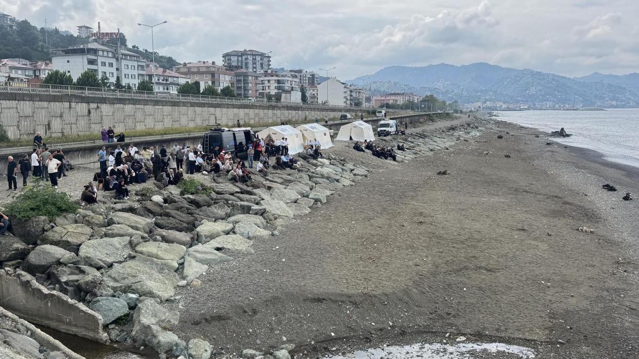 Karadeniz'de kaybolan 10 yaşındaki Ali için zamanla yarış! Arama çalışmaları Artvin sahillerine genişletildi