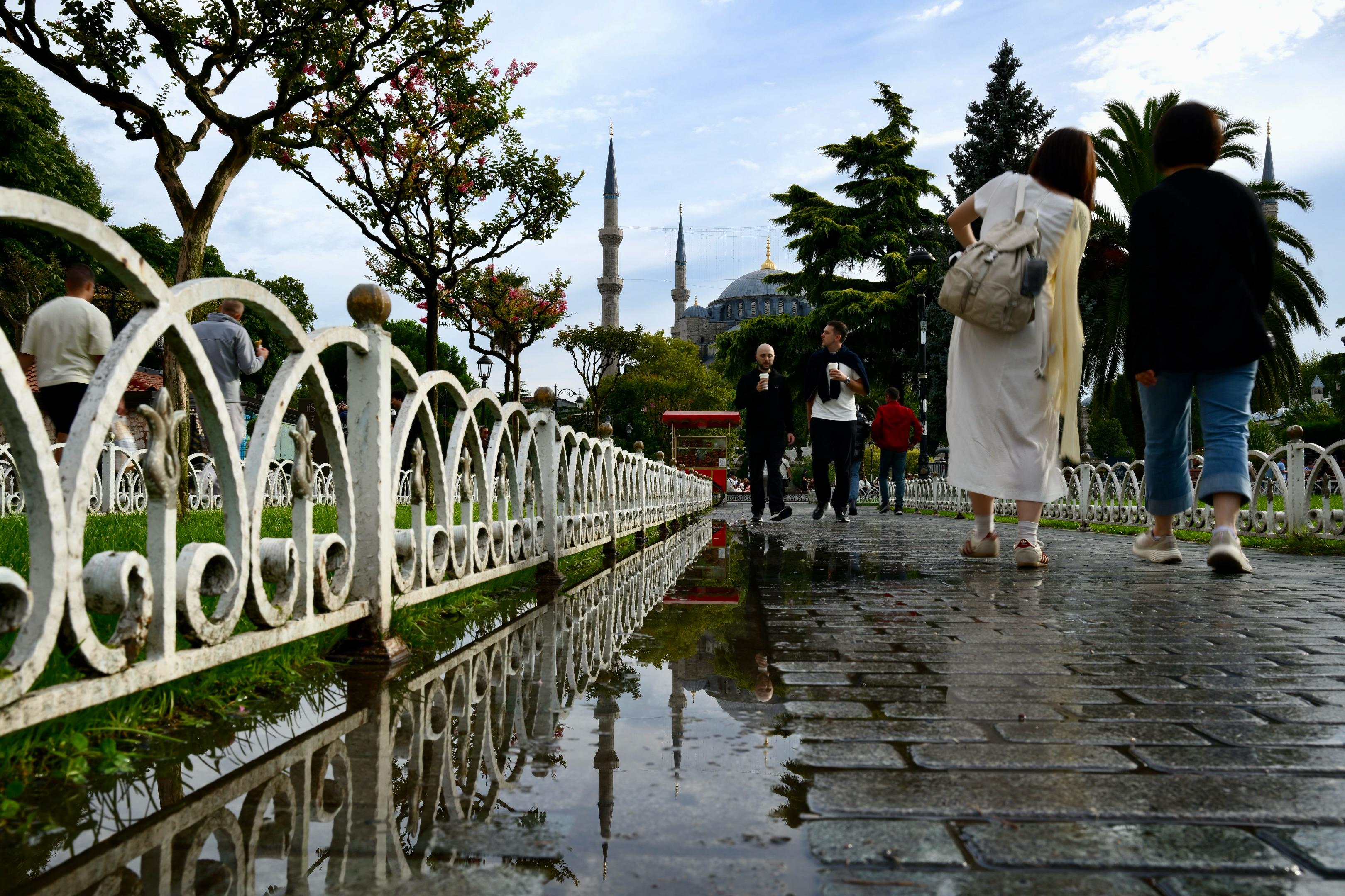 Sıcaklıklar düşüyor! Valilik'ten yağışlı hava uyarısı