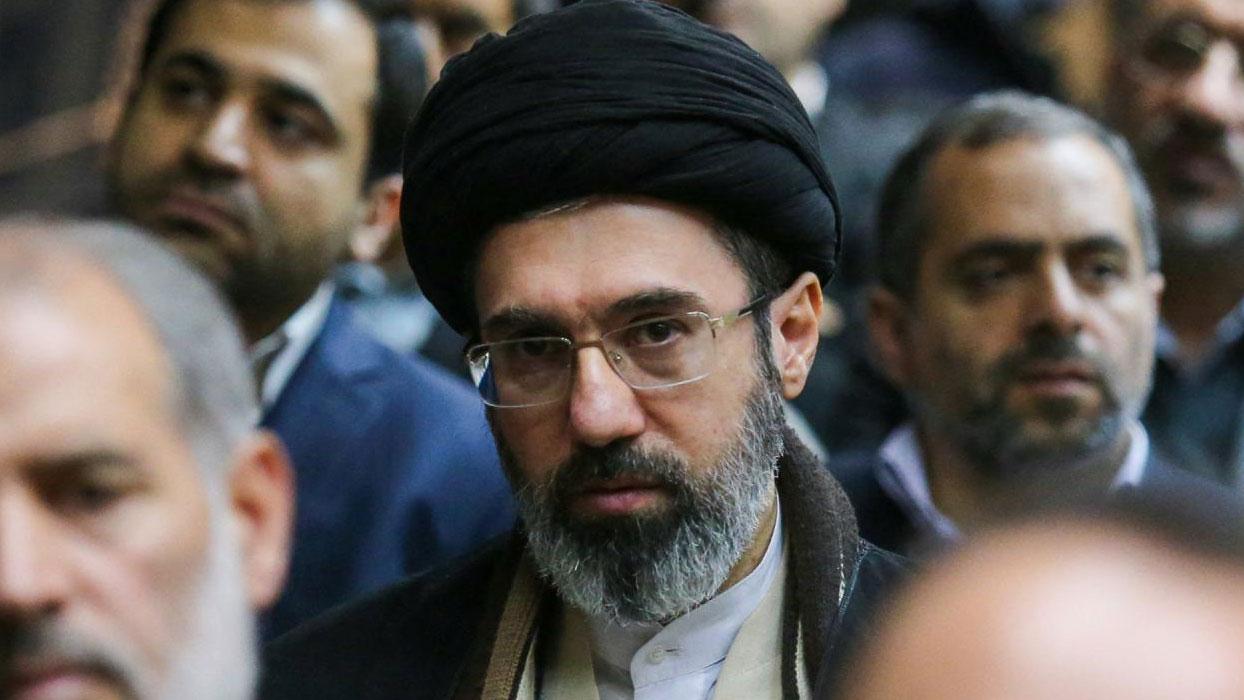 İran'da dolar alarmı: Hamaney musluğu kısın diyerek talimat verdi