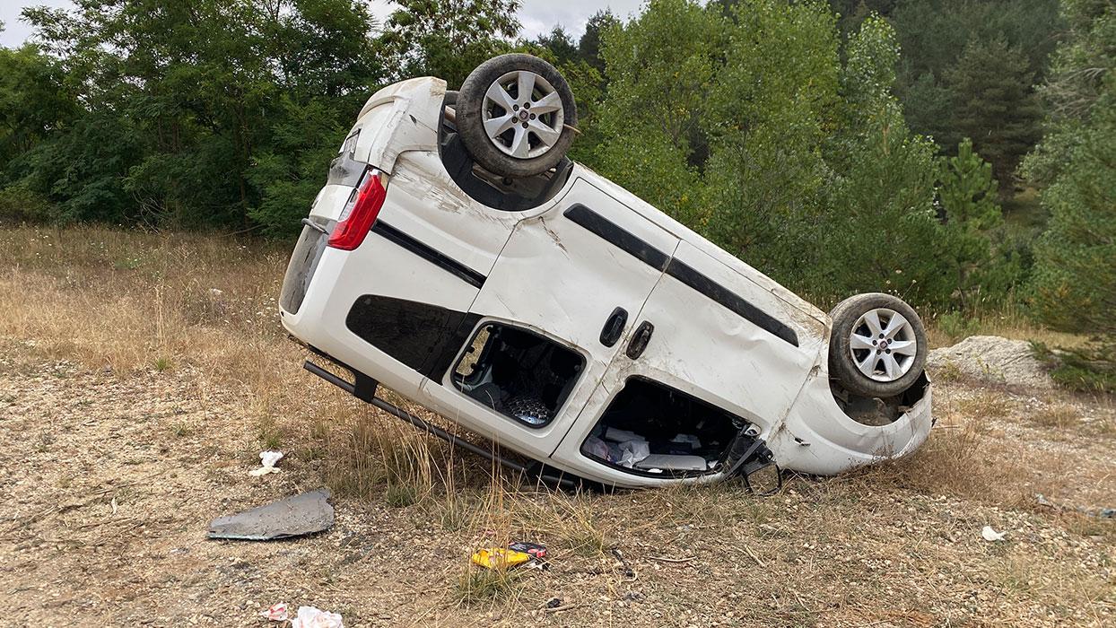 Kastamonu'da feci kaza: Araç takla attı, 4 kişi yaralandı