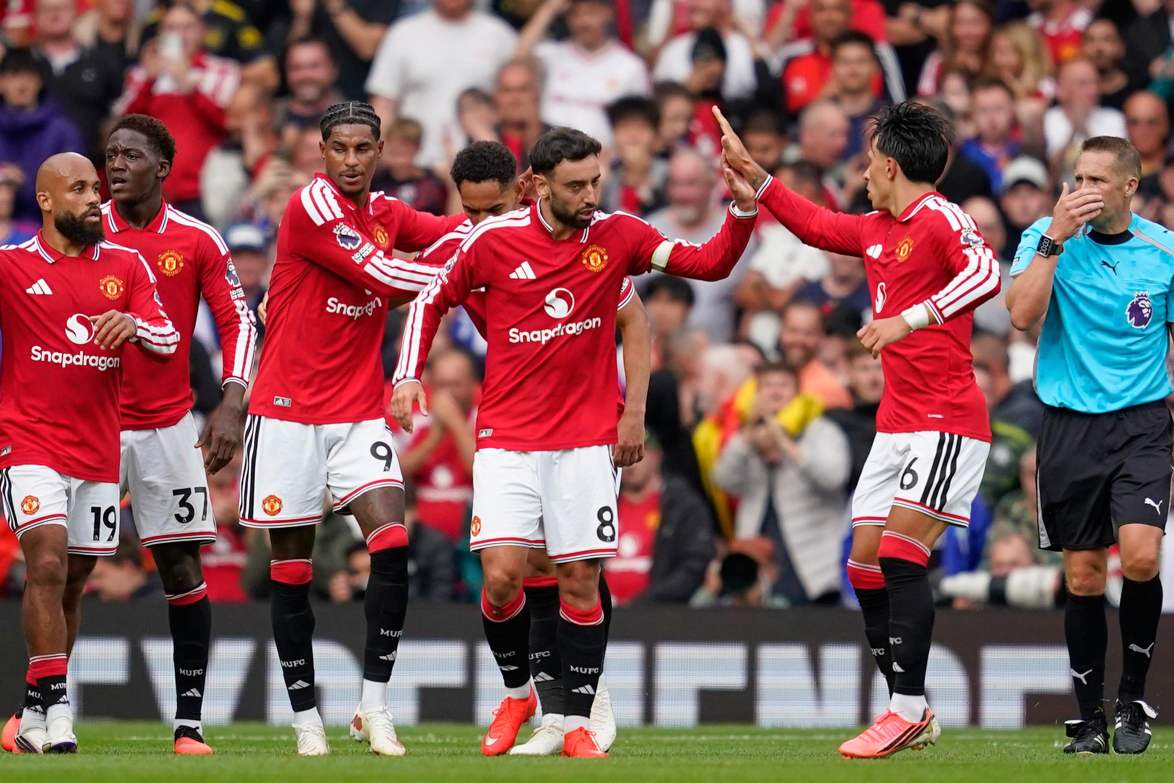 7 gollü maçta Manchester United, Ipswich'i mağlup etti